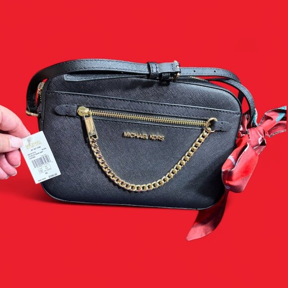 Michael Kors Handbags - MICHAEL KORS NWT JET SET CAMERA CROSSBODY